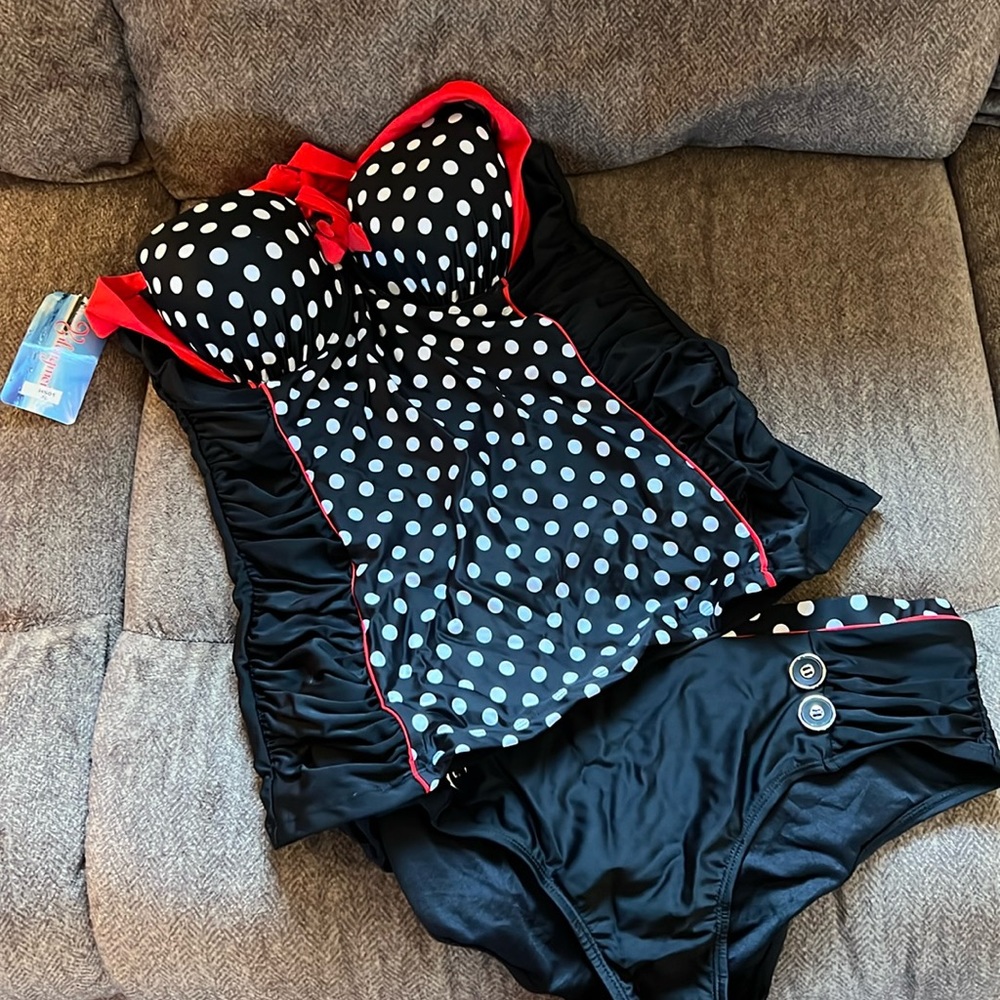 Women’s XL Black & Red Polka Dot 2 pc Swimsuit, NWT